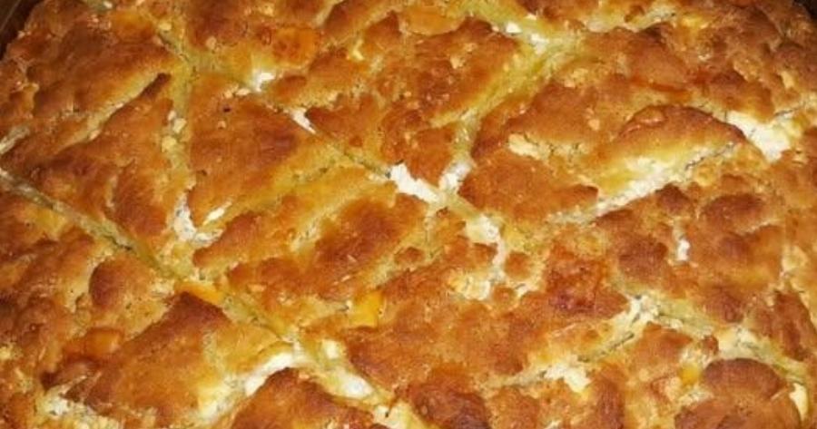 Δεν ανοίγεις φύλλο – αυτή η τυρόπιτα τα έχει όλα