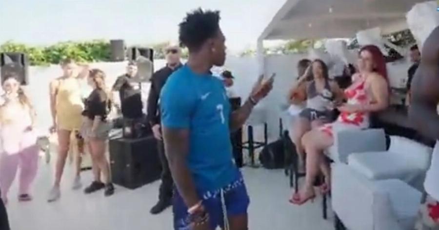 Καλά πήγε αυτό: Τύπος είδε στο LIVE του IShowSpeed τη γυναίκα του που υποτίθεται πως ήταν στην Ιταλία για δουλειά