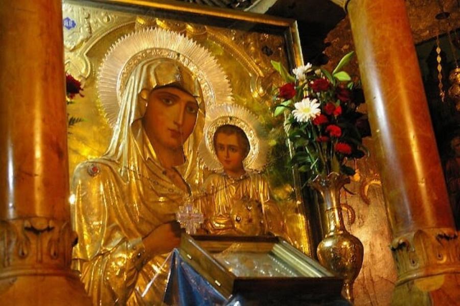 Γέροντα Παΐσιε, ποιά εικόνα της Παναγίας της μοιάζει περισσότερο;