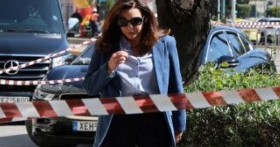 Τραγωδία στο Υπουργείο Τουρισμού: Γιατί η 51χρονη άνοιξε το παράθυρο και έπεσε στο κενό;