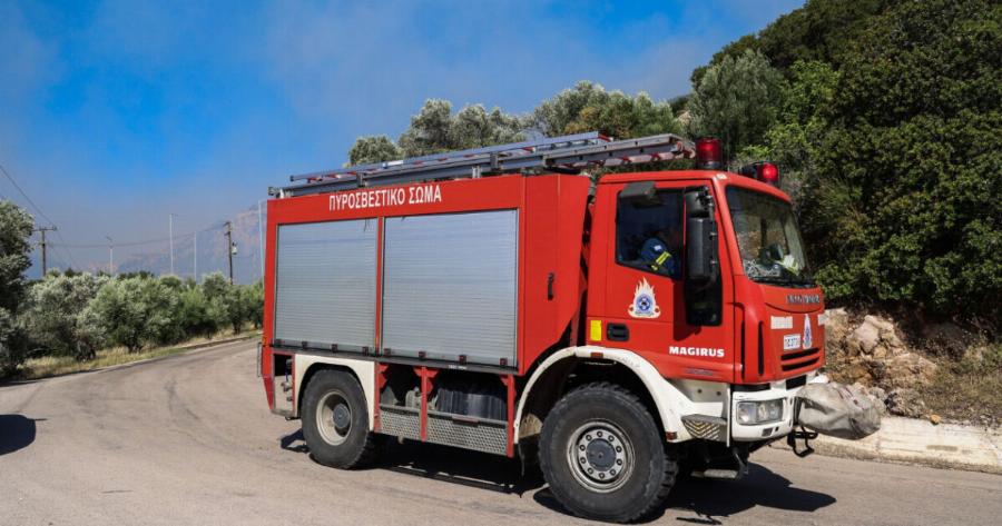 Μεγάλη φωτιά τώρα: Στη μάχη και εναέρια μέσα