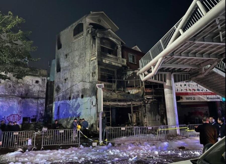 Ασύλληπτη τραγωδία, τουλάχιστον 11 νεκροί: Βγήκαν στο μπαρ να διασκεδάσουν και κάηκαν ζωντανοί, θρήνος σε μια ολόκληρη χώρα