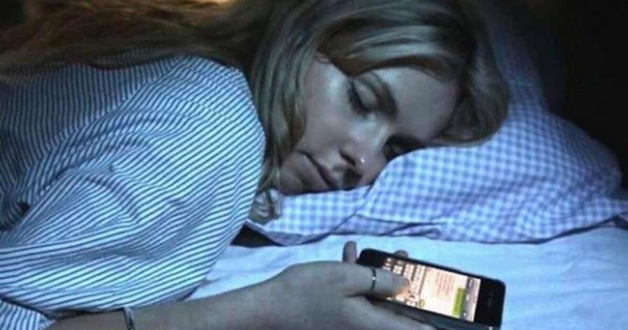 Ξύπνησε και βρήκε στο κινητό της μια περίεργη φωτογραφία – Λίγο αργότερα κατάλαβε πως…