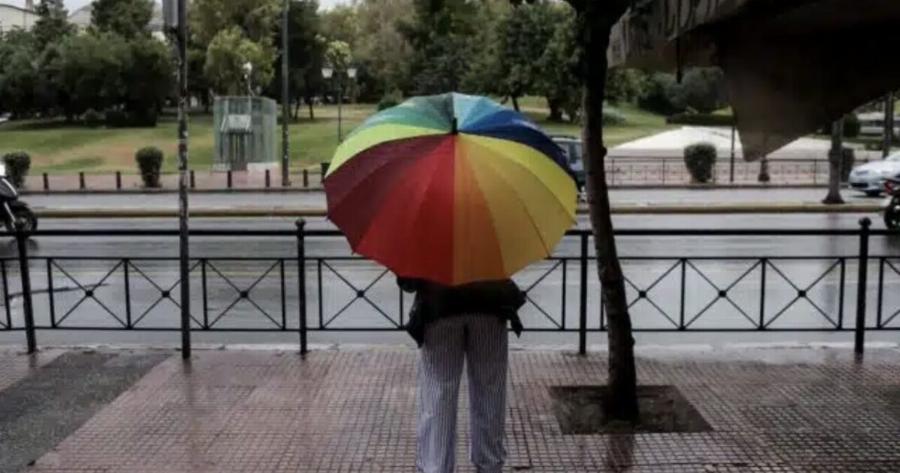 Αλλάζει ο καιρός από ώρα σε ώρα: Πέφτει η θερμοκρασία, έρχονται βροχές και καταιγίδες – Ποιες πόλεις θα δροσιστούν