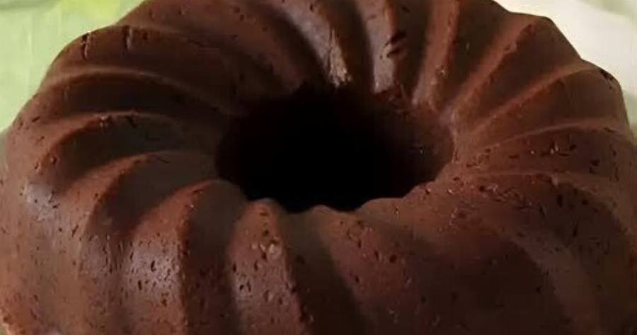 Το κέικ της Μεγάλης Εβδομάδας: Νηστίσμο και υγιεινό κέικ χωρίς αυγά και βούτυρο, φτιάχνετε στο λεπτό χωρίς μίξερ