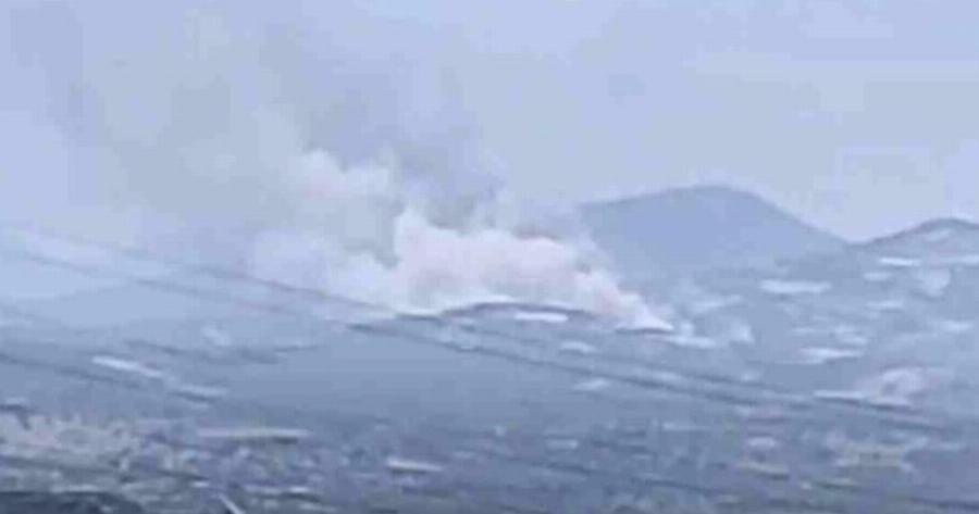 Η φωτιά τώρα είναι  κοντά σε σπίτια – Επιχειρούν και εναέρια μέσα