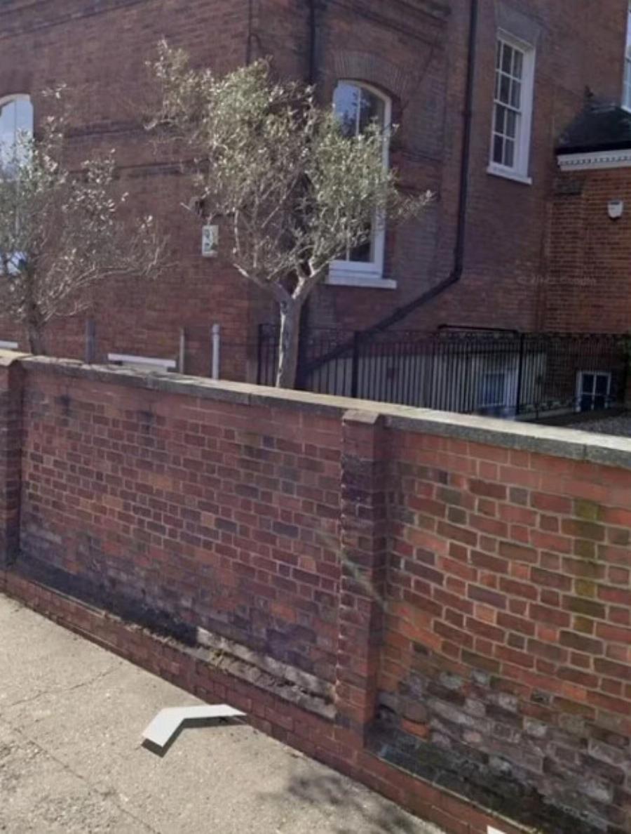 Δυστυχώς είναι αλήθεια: Αποκαλύφθηκε τι περίεργο εντόπισαν οι χρήστες στο διαδίκτυο στη φωτογραφία της Κέιτ Μίντλετον