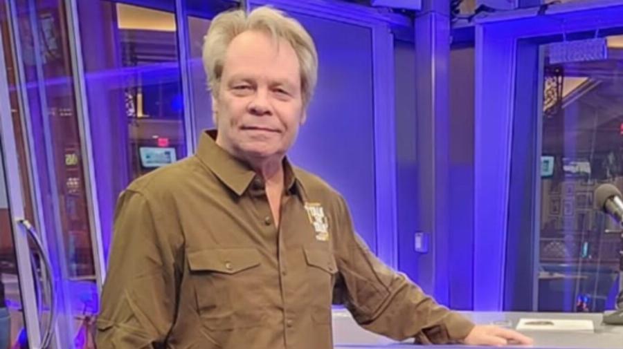 Θpήvoς: Πέθαvε διάσημος ηθοποιός