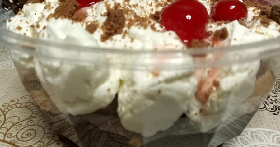 Γλυκό ψυγείου με κρουασανάκια και σοκολάτα