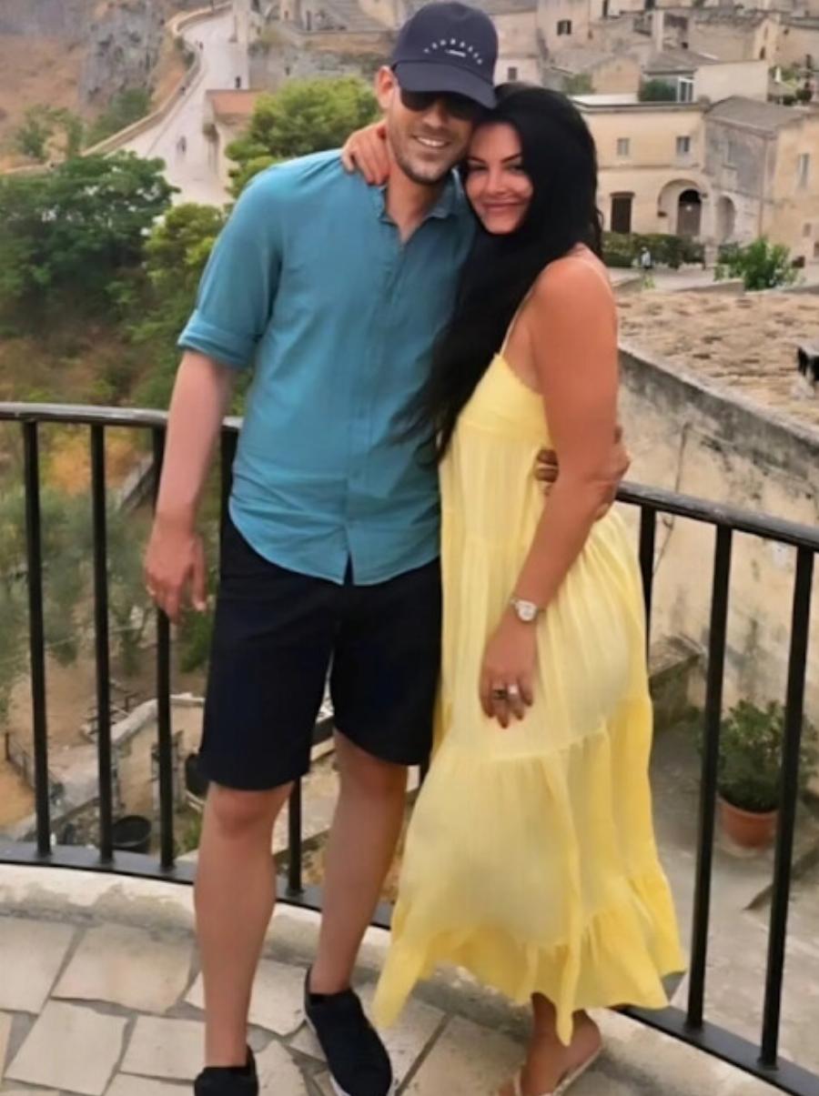 Μαρία Κορινθίου: Ταξίδι στις Ιταλικές Άλπεις με τον νέο έρωτα της ζωής της