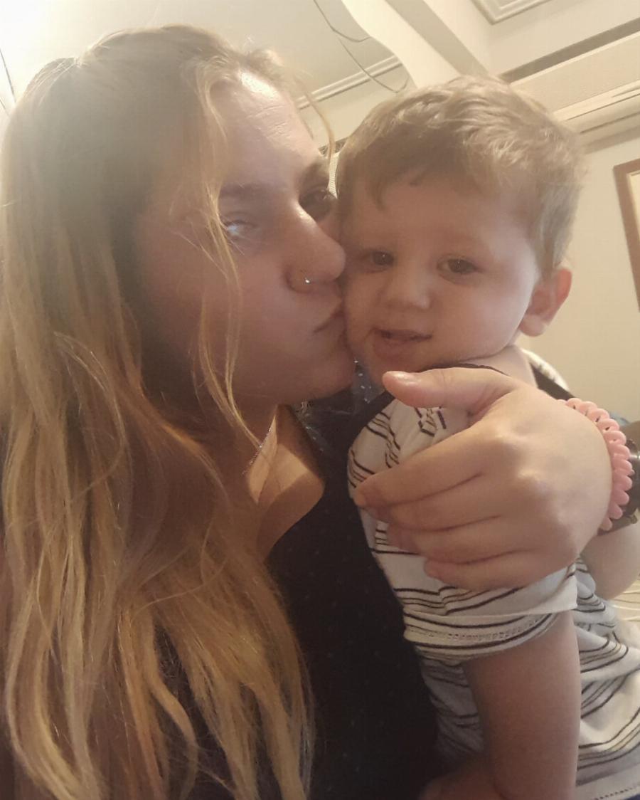 Ραγδαίες εξελίξεις: Αφαιρείται η επιμέλεια από την 26χρονη μητέρα του Άγγελου – Σε ποιον θα δοθεί η επιμέλεια