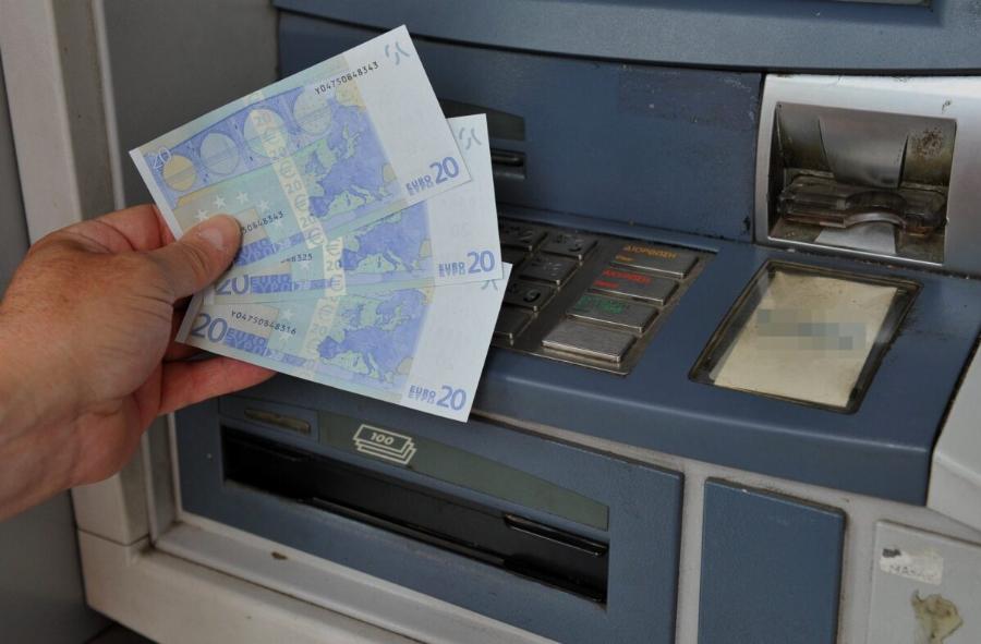 Ξεκιvάει μπαράζ πλnpωμώv λίγo πριv το Πάσχα – Xιλιάδες Έλληνες στα ΑΤΜ