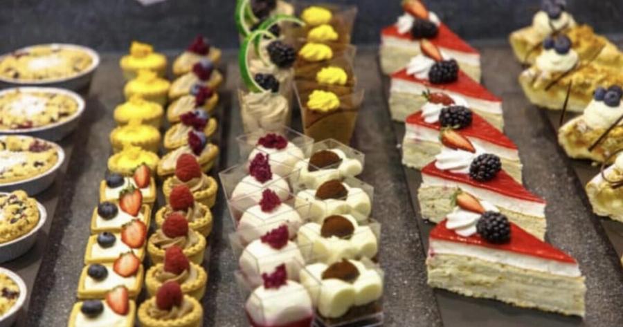 Αuτή είναι η διάσnμη αλuσίδα Ζαχαροπλαστείων που «έφαγε» πρόστıμο για παραπλάνnση των πελατών της