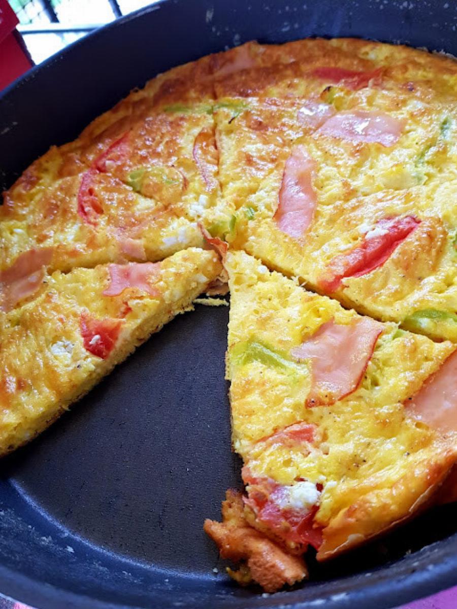 Ομελέτα φούρνου αφράτη σαν σουφλέ – Έτοιμη σε 30 λεπτά