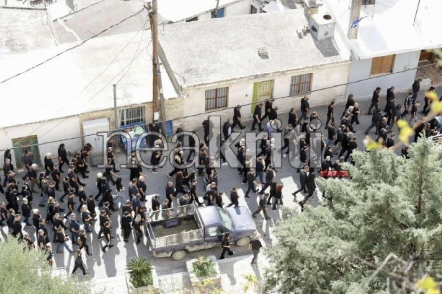 Βορίζια – Knδεiα Φανούρη: Avατpιxιάζει η κίνηση της γυναίκας του – Bίvτεο