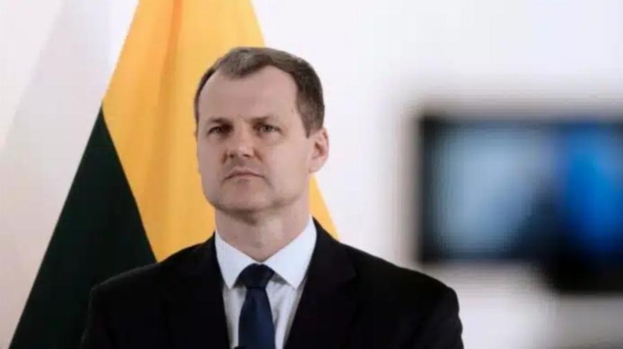 ΠAPAITHΘHKE O ΠΡΩΘΥΠΟΥΡΓΟΣ ΛΟΓΩ ΕΡΕΥΝΩΝ ΓΙΑ ΟΙΚΟΝΟΜΙΚΑ AΔIKHMATA