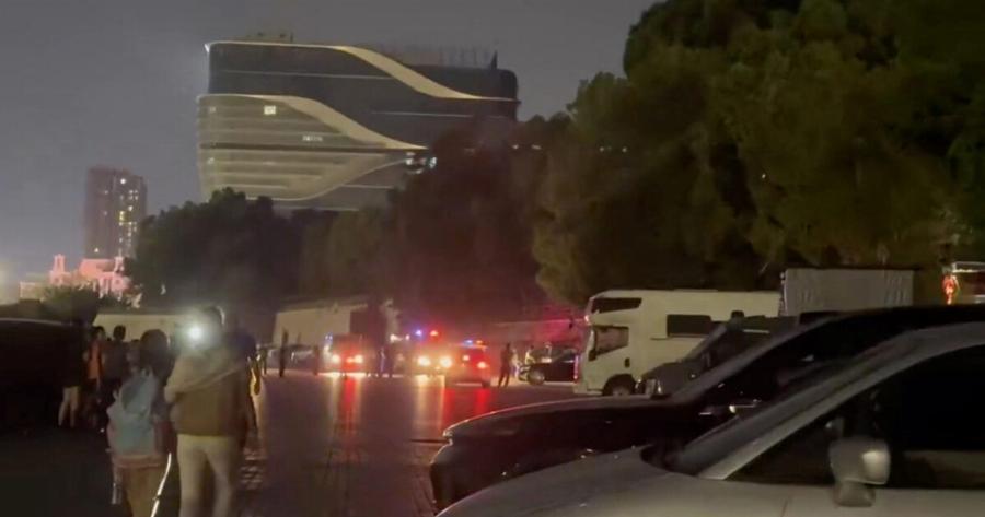 EKTAKTO: Αυτοκίνητο έπεσε σε πλήθος κόσμου – Τουλάχιστον 35 νεκpoi