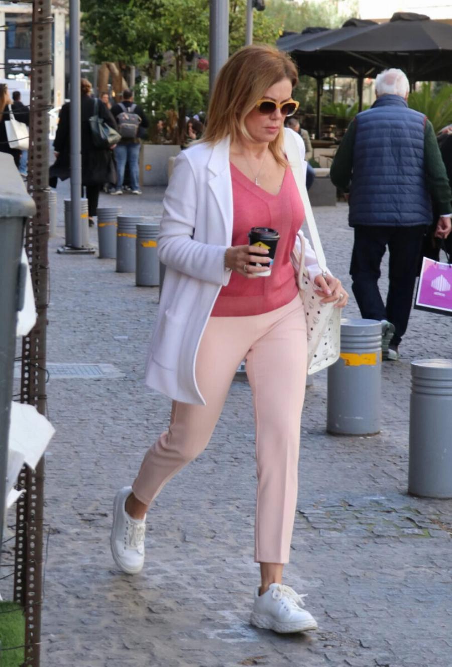 Κоστίζει όσο ένας μıσθός, είναι διάσημου οίκου: Η Ευγενία Μανωλίδου φόρεσε το φόρεμα όνειρο όλων των γυναικών