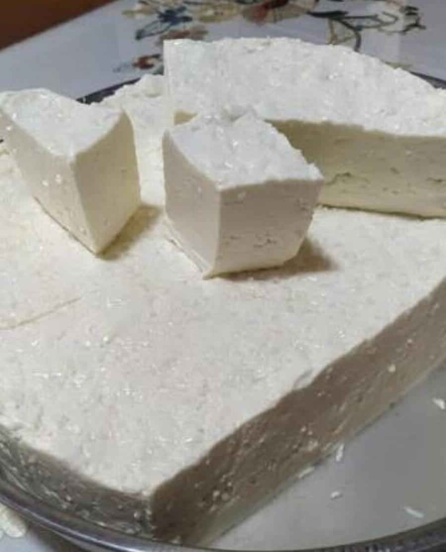 Έφτιαξα φέτα στο σπίτι για πρώτη φορά και σίγουρα δεν θα αγοράσω ποτέ ξανά. Πανεύκολη και οικονομική!