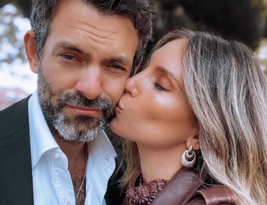 Έγραψε μόνο 7 λέξεις: Η ανάρτηση του Φίλιππου Μιχόπουλου για την Αθηνά Οικονομάκου λίγο πριν το διαζύγιο