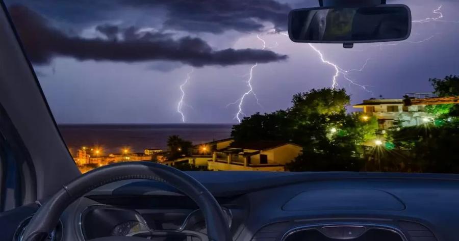 Καιρός: Θα αστράψει και θα βροντήξει – Πότε αλλάζει ριζικά το σκηνικό