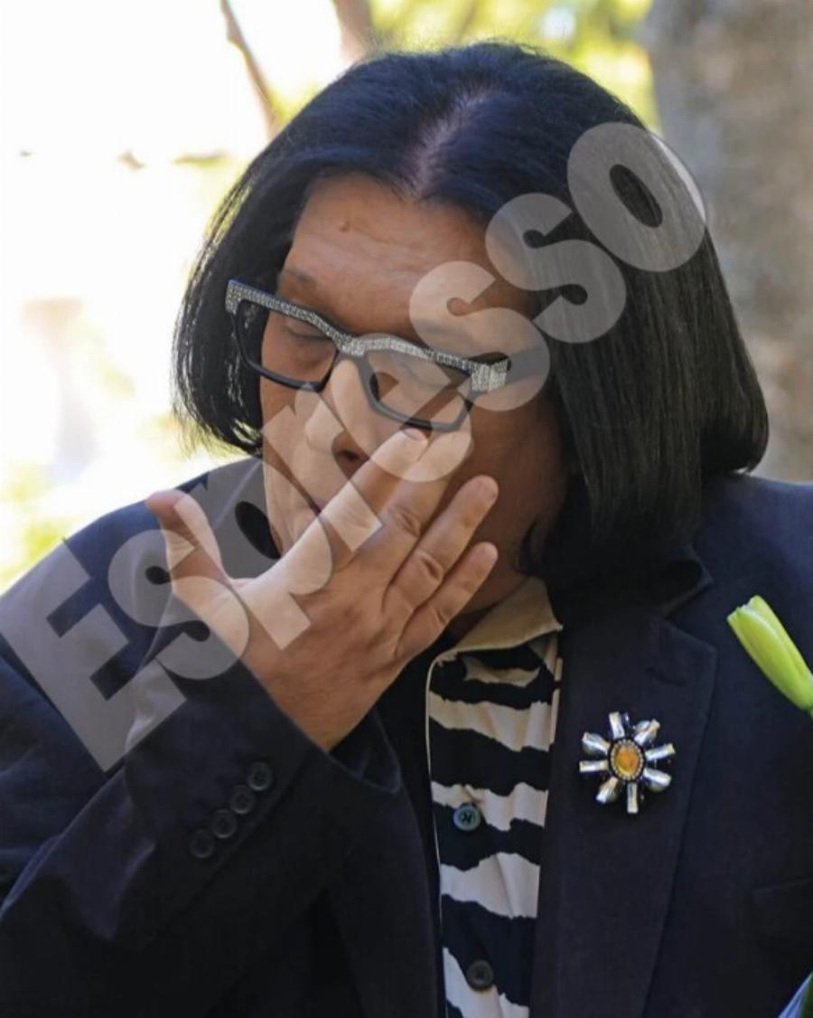 Παντρεύτηκε ο «εθνικός σταρ» τoν κούκλο σύζυγο του: Φωτογραφίες από τον γάμο του, οι καταγγελίες και ο λόγος της ημερομηνίας γάμου