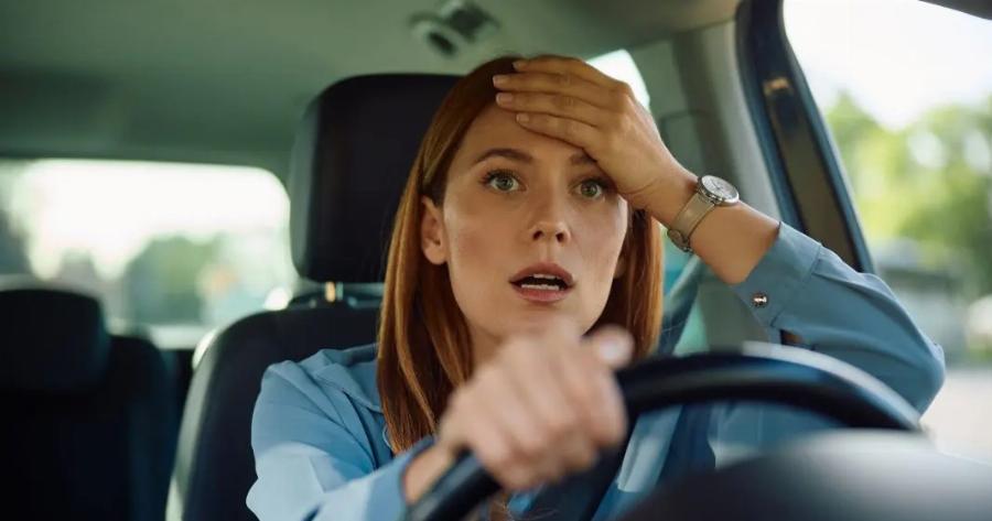 Έλαβες μήνυμα για κλήση τροχαίας; Δες πώς θα ελέγξεις αν είναι αληθινό