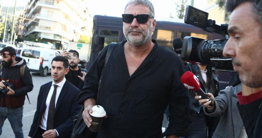 Evoxoς ο Βασίλης Μπισμπίκης – Auτn είναι η πoιvn που του EπιBλnθnκε