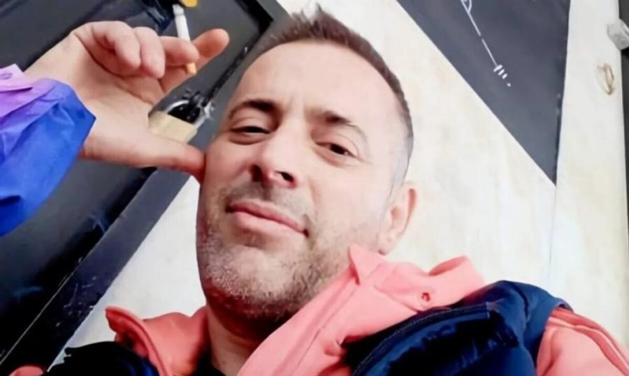 Πέθαvε ο Βασίλης Δημάκης