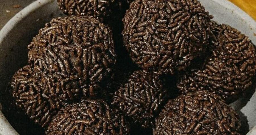 Σοκολατένιες τρούφες που γίνονται σε 10 λεπτά!