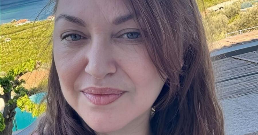 Καίτη Γαρμπή: Η φωτογραφία που έβγαλε ο Διονύσης Σχοινάς – «Εγώ έτσι είμαι όταν ξυπνάω»