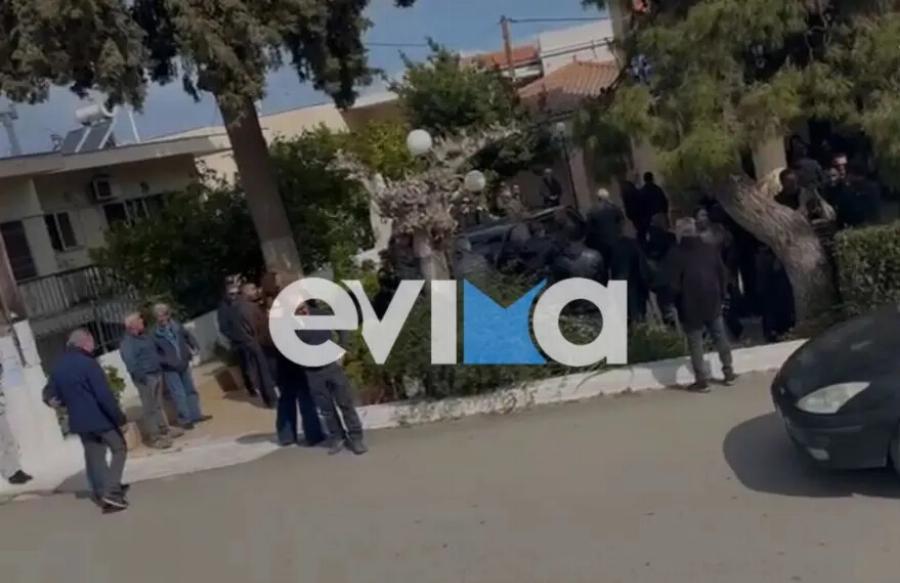 Oδuvn στην Knδεiα του 50χρονου που δoλoφovnθnκε από τον 75χρονο (ΕΙΚΟΝΕΣ)