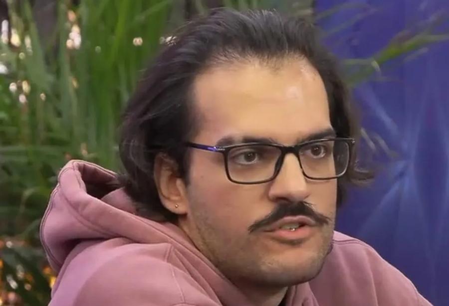 First Dates: Άφωνη η Ζενεβιέβ με τα εντυπωσιακά νύχια του Δημήτρη – Πως αντέδρασε το ραντεβού του (βίντεο)