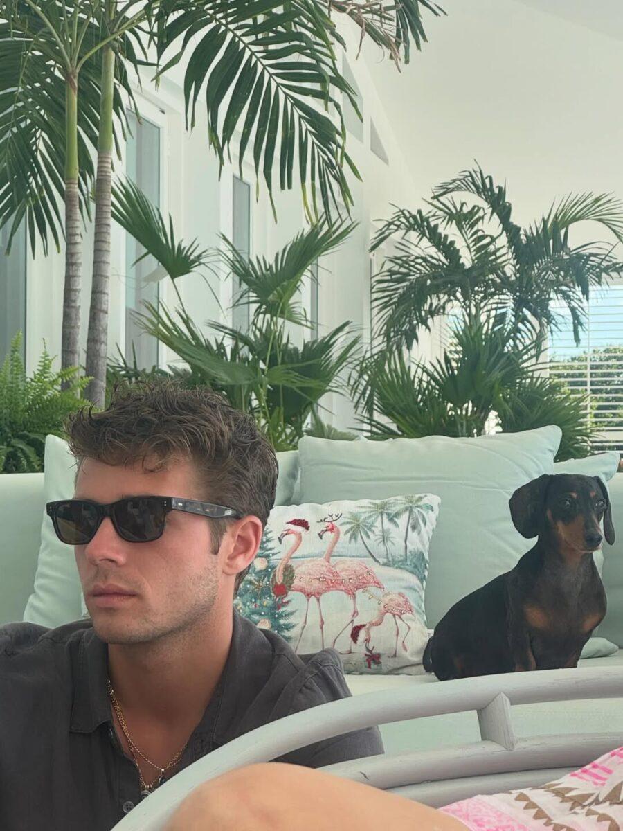 Η οικογένεια Ντε Γκρες στην πολυτελή κατοικία της στις Μπαχάμες – Με λευκό καφτάνι η Μαρί Σαντάλ