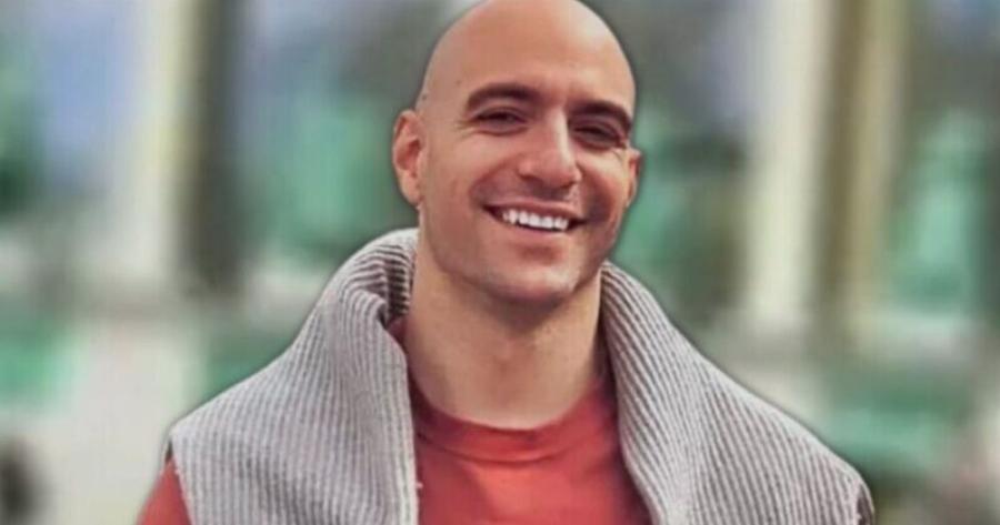 Συγκλονιστικός αποχαιρετισμός συναδέλφων στον αστυνομικό Λυγγερίδη – Τον αγκάλιασαν στο νεκροτομείο και έψαλλαν τον εθνικό ύμνο