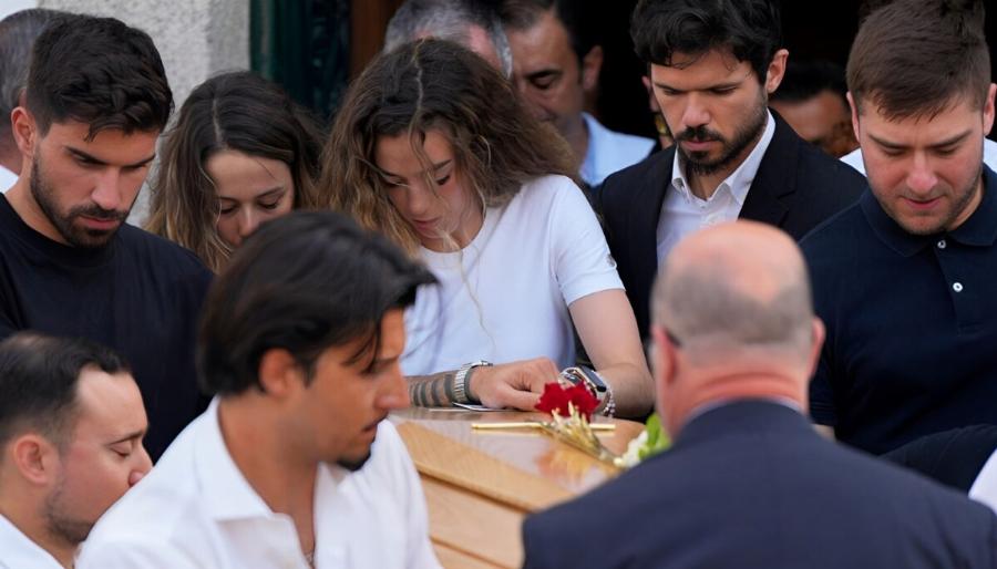 Κηδεία Ντιόγκο Ζότα: Σπαράζουν καρδιές – Οι πρώτες φωτογραφίες