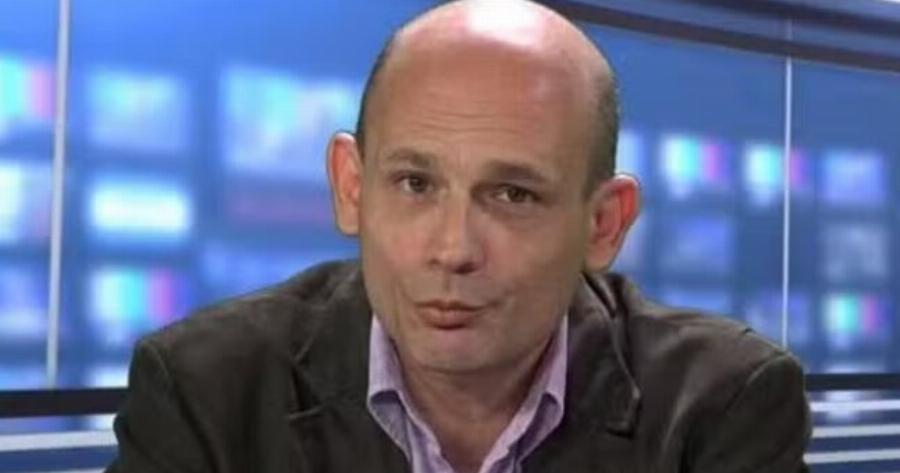 Πολύ άσχημα νέα για τον δημοσιογράφο Πάρι Καρβουνόπουλο