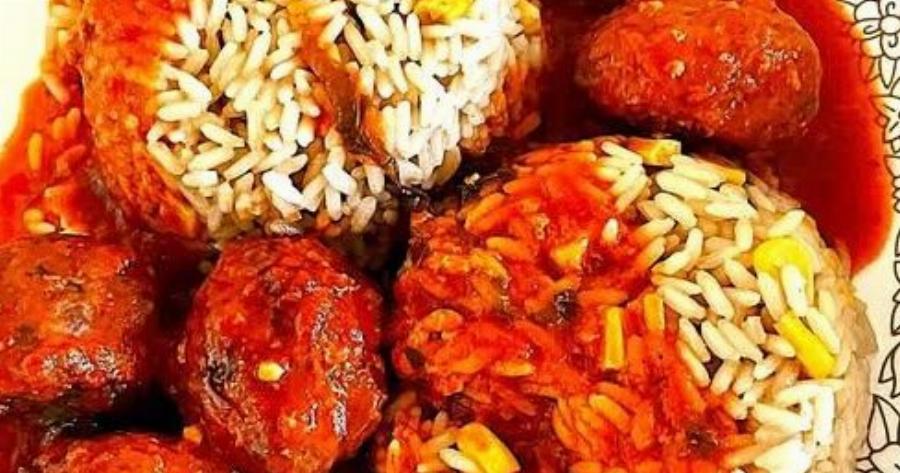 Κεφτεδάκια με σάλτσα ντομάτας και ρύζι – Παραδοσιακή συνταγή