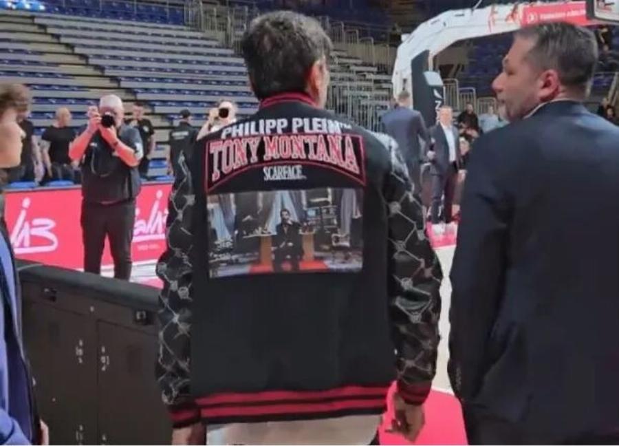 Πόσες χιλιάδες εuρώ κοστίζει το μπουφάν Tony Montana που φόρεσε ο Δημήτρης Γιαννακόπουλος