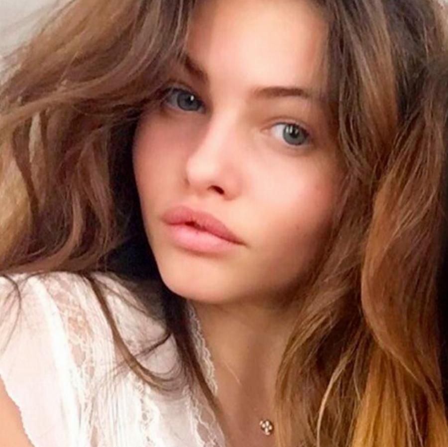 “Πια όχι η Πιο Όμορφη”: Πως Φαίνεται Τώρα Το Κορίτσι Από Το Εξώφυλλο Του Περιοδικού;