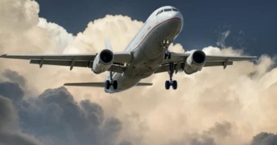 Αναγκαστική προσγείωση αεροπλάνου στην Αθήνα: «Κατέρρευσε ένας από τους πιλότους»