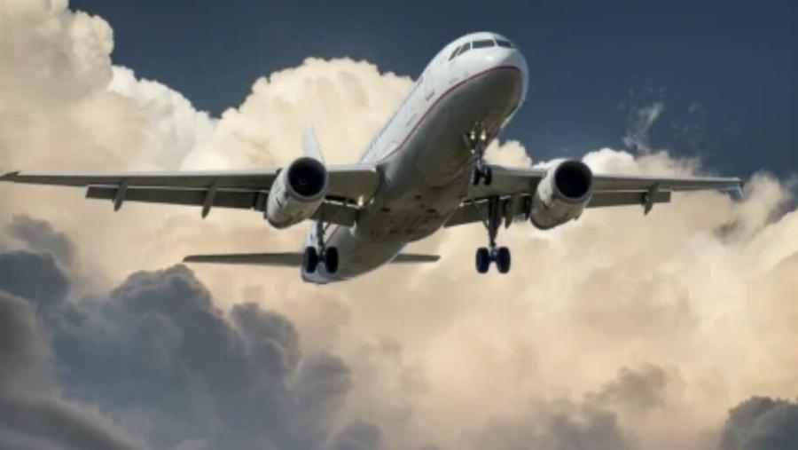 Αναγκαστική προσγείωση αεροπλάνου στην Αθήνα: «Κατέρρευσε ένας από τους πιλότους»