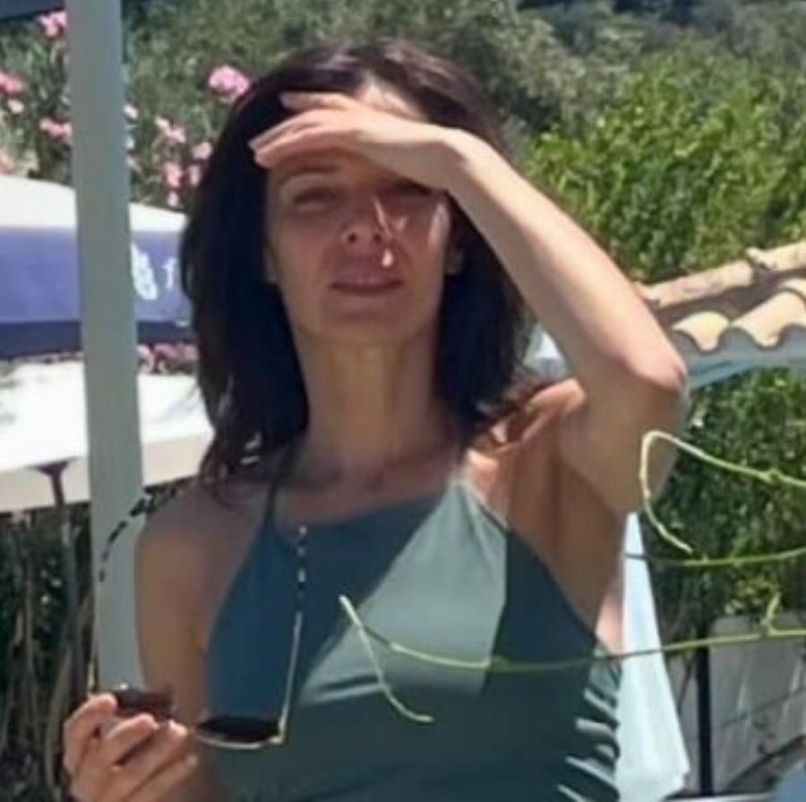 Έκοψε τα μαλλιά της σαν Γαλλίδα και άλλαξε πρόσωπο: Όλη η Αθήνα κοιτούσε το κούρεμα της Μαριλίτας Λαμπροπούλου