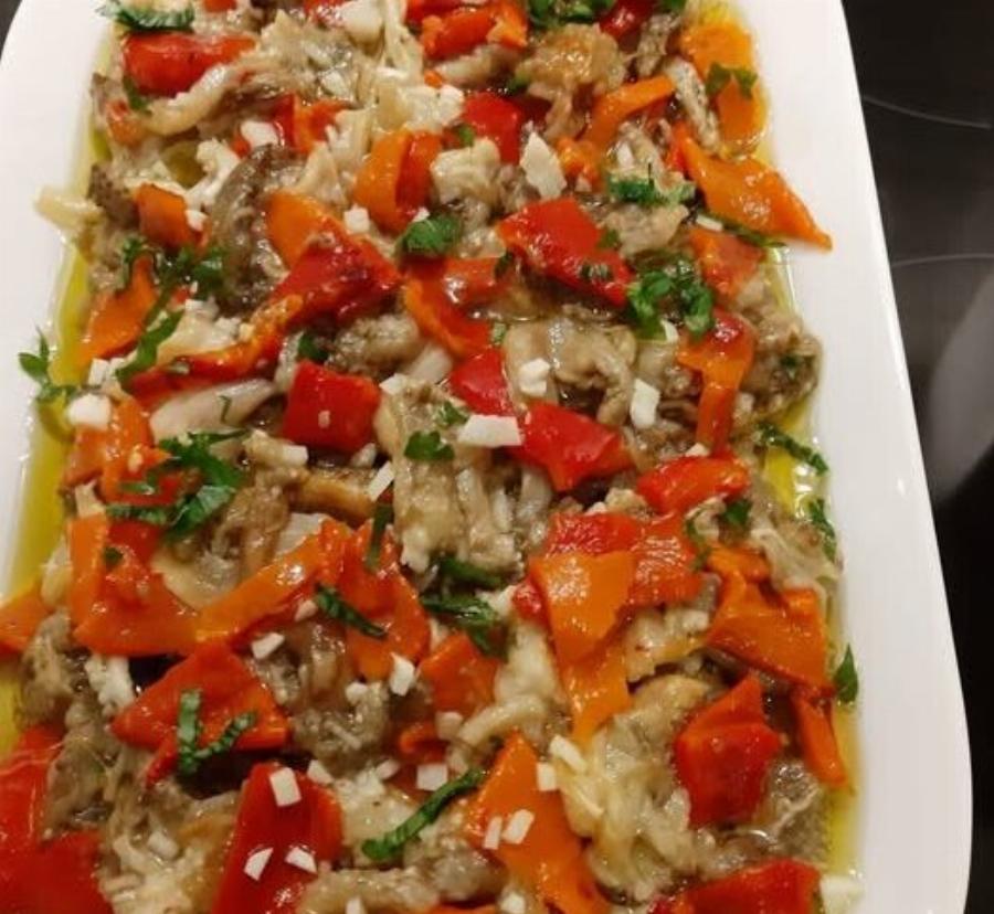 Μελιτζανοσαλάτα αγιορείτικη όπως την κάνουν στα μοναστήρια – Καπνιστή και αρωματική