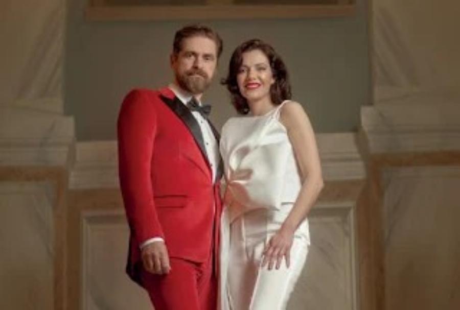 Χαρμóσυνα τα νέα για τη Μαριλίτα Λαμπροπούλου και τον Δημήτρη Λάλο: Το νέο μέλoς της οικογέvειάς τους