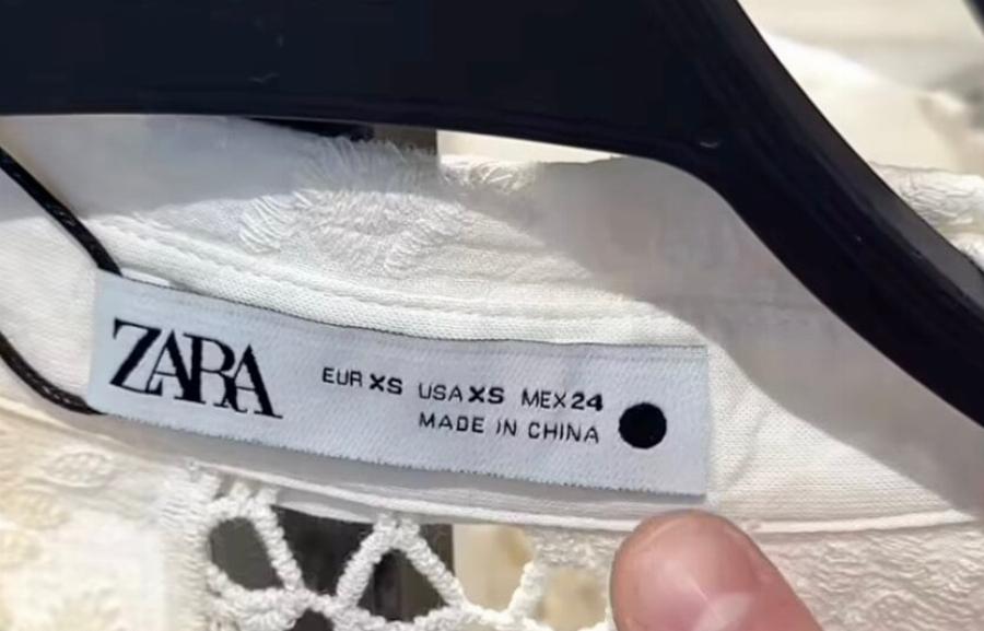 O κρυφός κωδικός του ZARA που «καρφώνει» ποια ρούχα είναι χαμηλής ποιότητας και ποια όχι