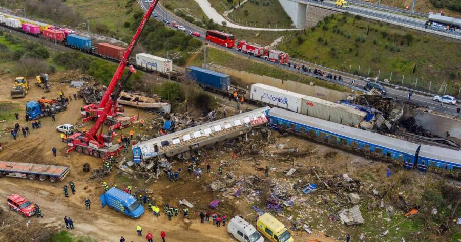 Δάκρυσε πριν λίγο όλη η Ελλάδα με τον Νίκο Πλακιά: «Σήμερα πήγα στο κοιμητήριο και μετά από 2 χρόνια μίλησα με τα κορίτσια μου»