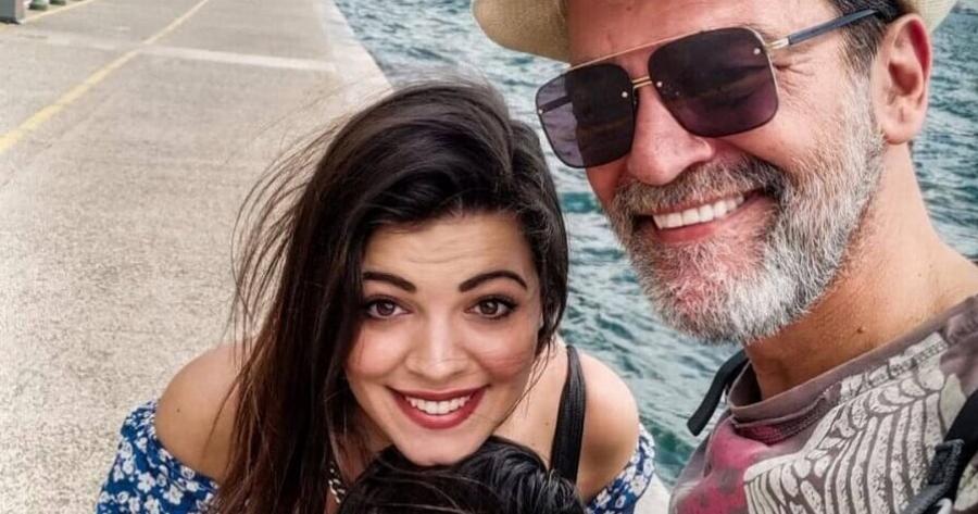 O Ιάσoνας Καζάκος μεγάλωσε και μοιάζει στην αξέχαστη γιαγιά του: Πήρε το χαμόγελο και τη λάμψη της Καρέζη!