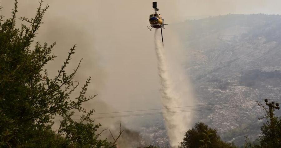 Μπράβο! Ευχαριστούμε! Έφτασαν αεροσκάφη από Ιταλία και Κροατία για βοήθεια στη φωτιά στο Ξυλόκαστρο