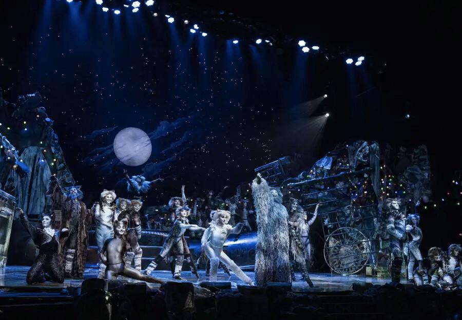 Μακρύ κατσαρό μαλλί, πιο ψηλή από την μαμά της: Η Λυδία Παπαγιάννη είναι ο κλώνος της Αγγελικής Δαλιάνη, ομοιότητα σοκ